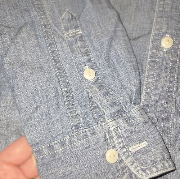 Women's Madewell 100% Cotton Light Blue Denim Shirt Size Small - Picture 10 of 10